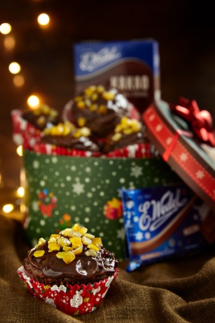Muffinki czekoladowe pachnące Świętami, czyli piernikiem i pomarańczami