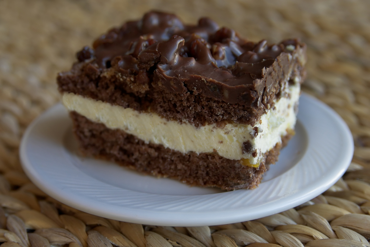 Sernik gotowany na biszkopcie