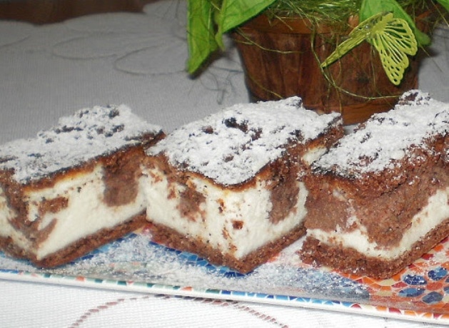 łaciaty czekoladowo-śmietankowy sernik