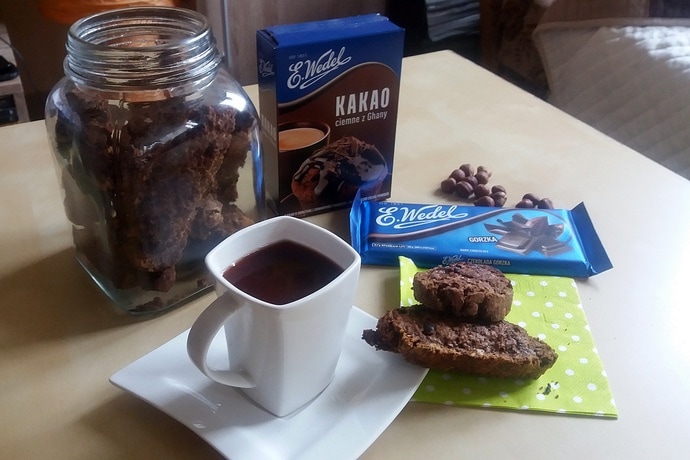 Czekoladowe biscotti z orzechami