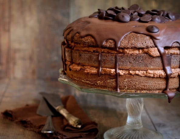 Tort czekoladowy na komunię – przygotuj go samodzielnie
