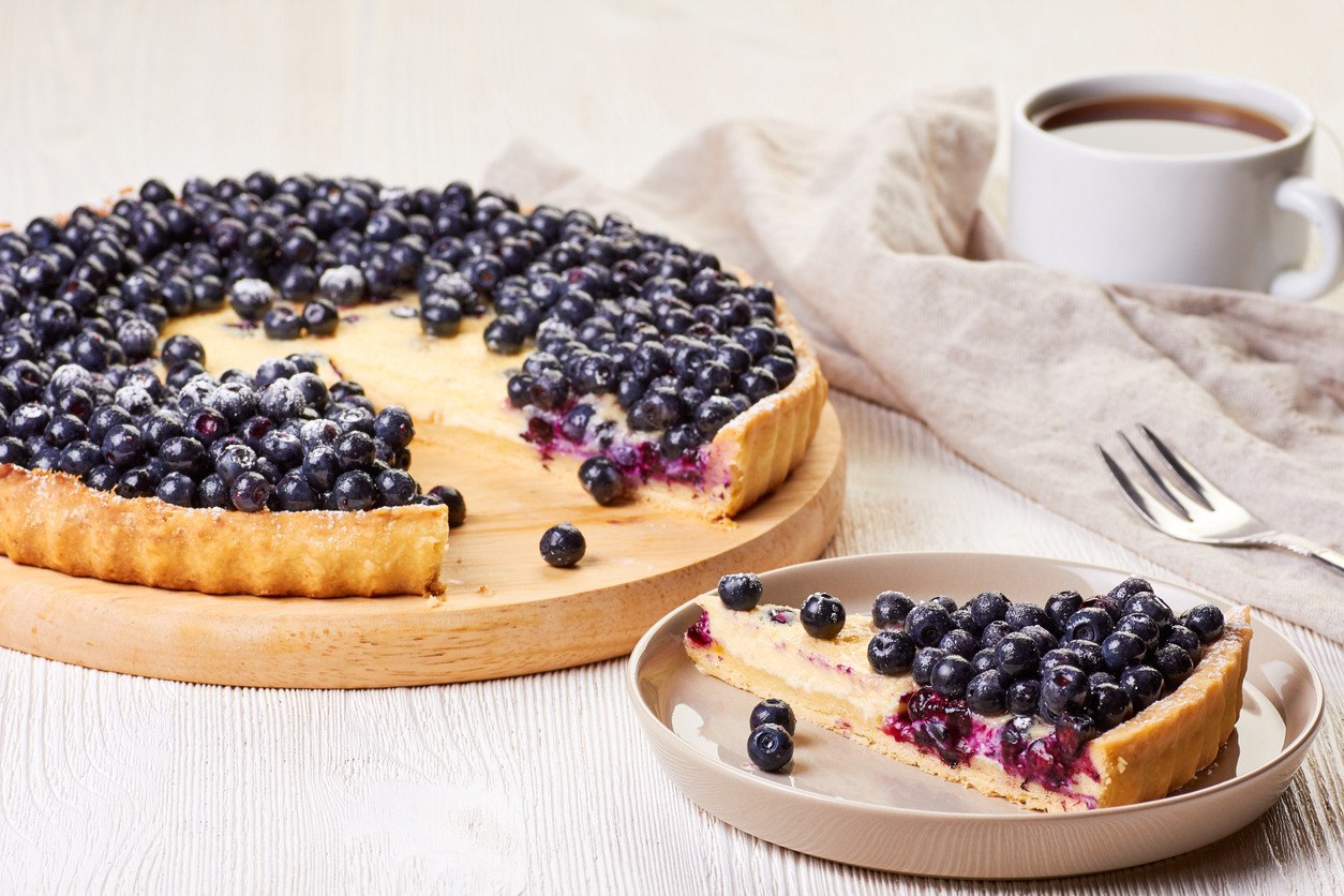 Tarta z owocami i budyniem