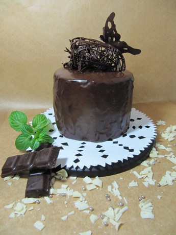 Wykwintny torcik czekoladowo-chałwowy