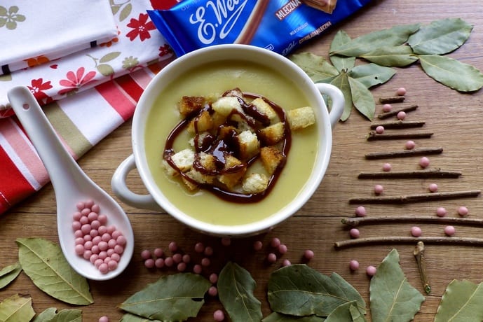 Zupa cebulowa z polewą czekoladową